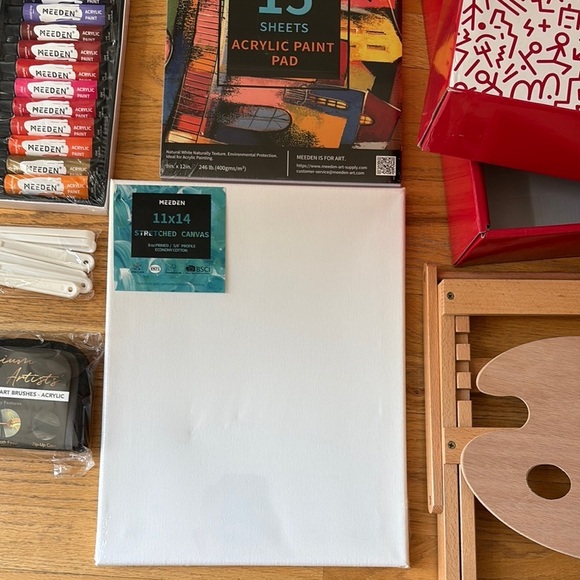 MEEDEN Acrylic Art Set with Easel and Paints - Picture 5 of 9